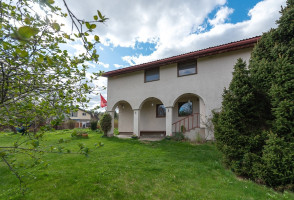 Parduodamas namas Ąžuolynės 2-oji g., Ąžuolinės k., Vilniaus r. sav., 184 m2 ploto, 2 aukštai 32