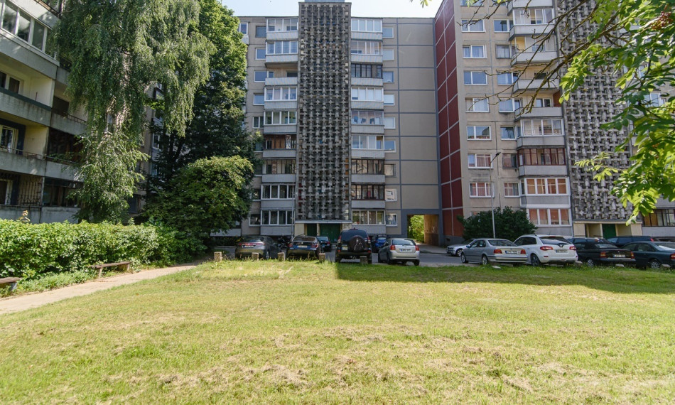 Parduodamas butas Algimanto Petro Kavoliuko g., Karoliniškės, Vilniaus m., Vilniaus m. sav., 63.6 m2 ploto, 3 kambariai 2