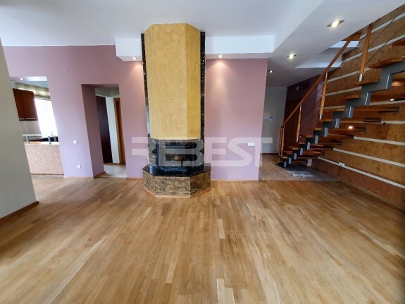 Nuomojamas butas Centras, Šiaulių m., Šiaulių m. sav., 145.47 m2 ploto, 6 kambariai 1