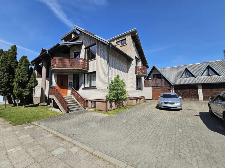 Parduodamas namas Žemaitės g., Palangos m., Palangos m. sav., 175 m2 ploto, 3 aukštai 10