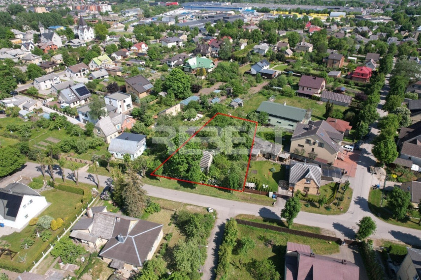 Parduodamas namų valdos paskirties sklypas Žemkalnio g., Centras, Šiaulių m., Šiaulių m. sav., 12 a ploto 1