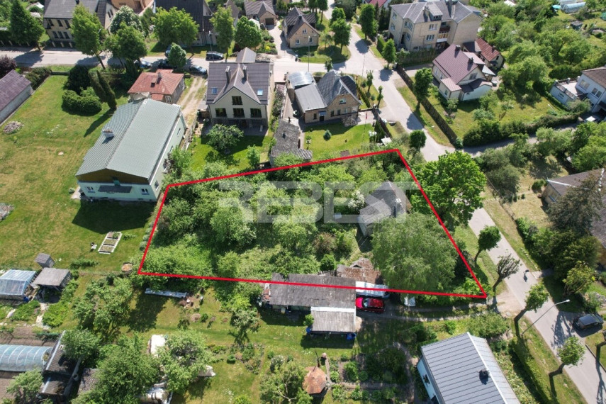 Parduodamas namų valdos paskirties sklypas Žemkalnio g., Centras, Šiaulių m., Šiaulių m. sav., 12 a ploto 2