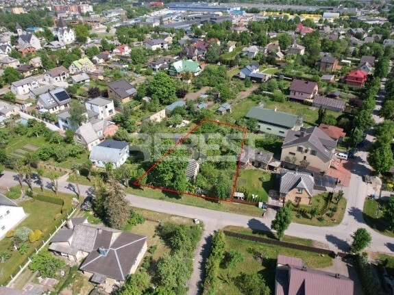 Parduodamas namų valdos paskirties sklypas Žemkalnio g., Centras, Šiaulių m., Šiaulių m. sav., 12 a ploto 1