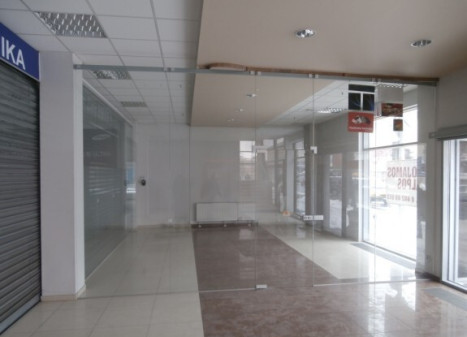 Nuomojamos paslaugų, prekybos patalpos Tilžės g., Centras, Šiaulių m., Šiaulių m. sav., 36 m2 ploto