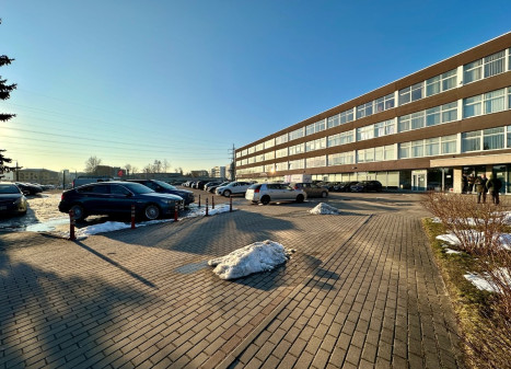 Parduodamos administracinės, kitos paskirties, paslaugų, prekybos, sandėliavimo patalpos Kalvarijų g., Žirmūnai, Vilniaus m., Vilniaus m. sav., 116.76 m2 ploto