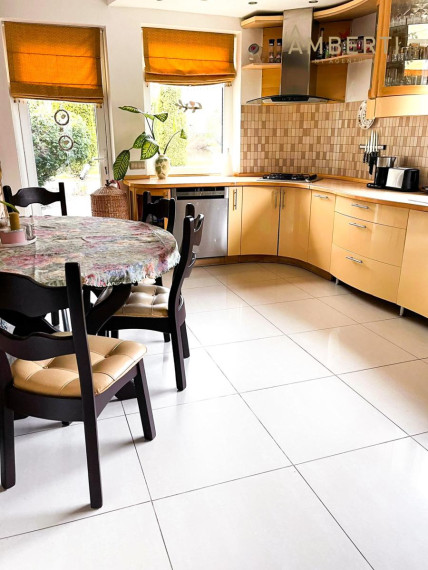 Parduodamas namas Gručeikių k. dal., Klaipėdos r. sav., 239.26 m² ploto 7 kambariai 4