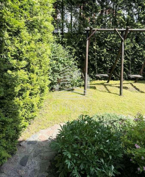 Parduodamas namas Vingio, Klaipėdos m., Klaipėdos m. sav., 288 m² ploto 5 kambariai 19
