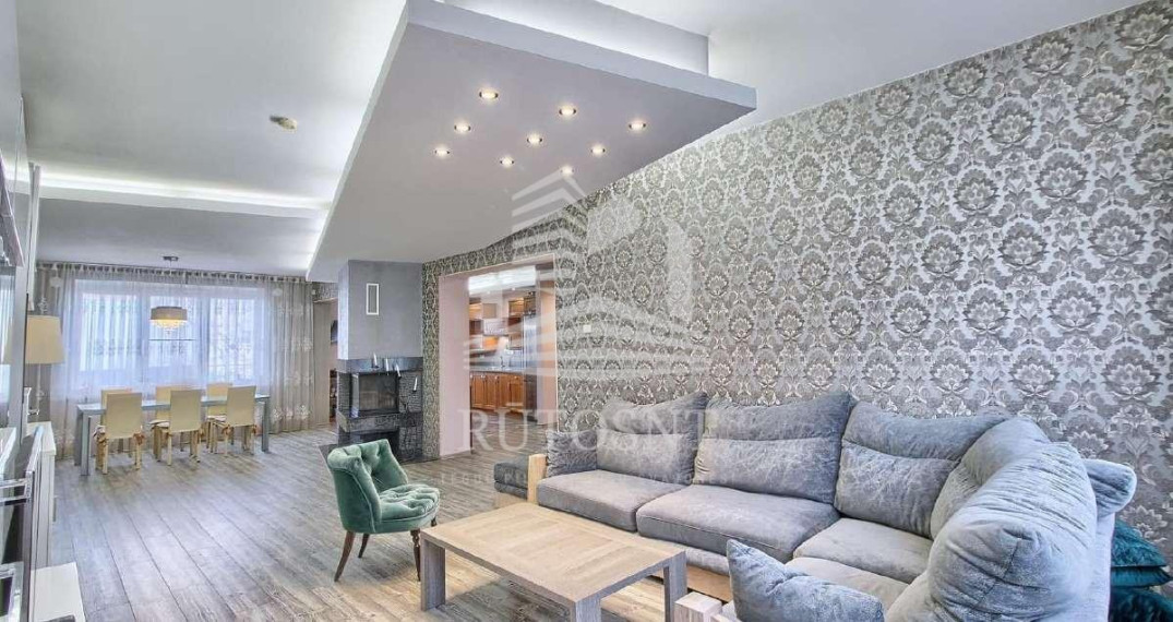 Parduodamas namas Vingio, Klaipėdos m., Klaipėdos m. sav., 288 m² ploto 5 kambariai 3