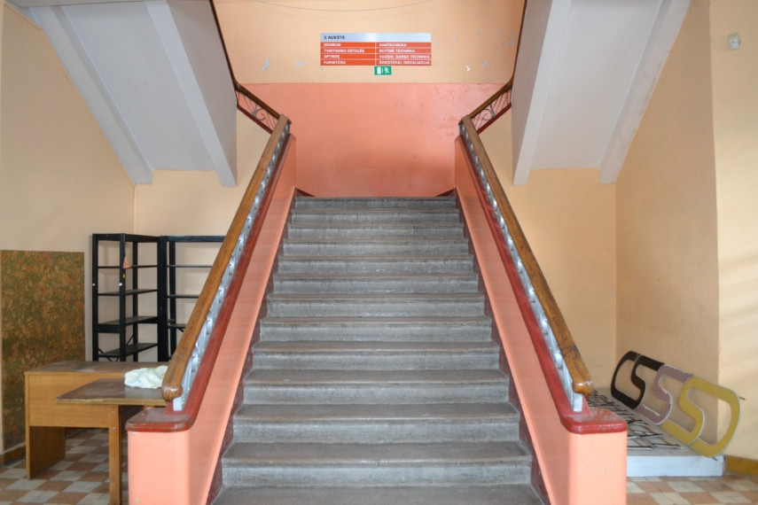 Nuomojamos administracinės, kitos paskirties, maitinimo, paslaugų, prekybos, sandėliavimo patalpos Vytauto g., Kalvarijos m., Kalvarijos sav., 1030 m2 ploto 6