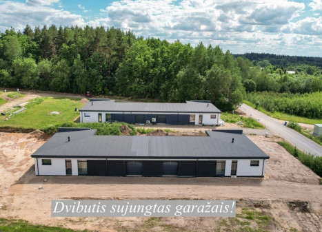 Parduodamas vieno aukšto namas  123 kv.m ploto su erdviu 8 arų sklypu