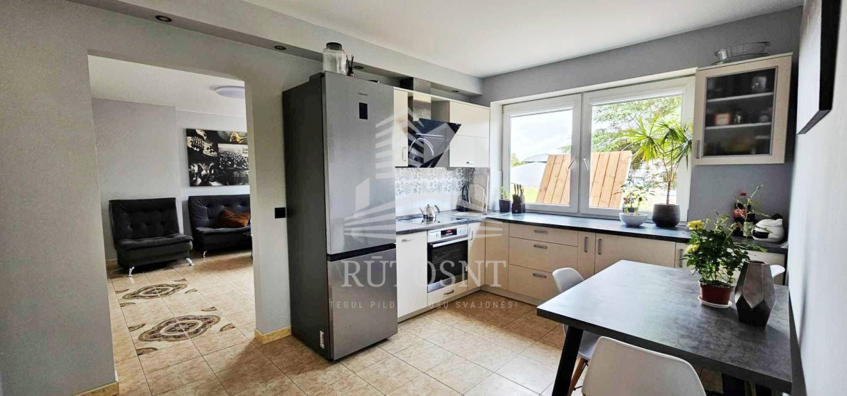 Parduodamas namas Dovilų mstl., Klaipėdos r. sav., 207.69 m² ploto 4 kambariai 4