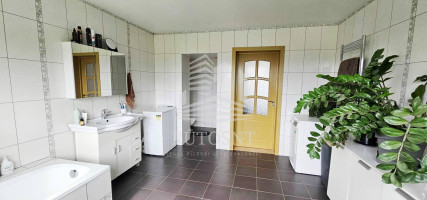 Parduodamas namas Dovilų mstl., Klaipėdos r. sav., 207.69 m² ploto 4 kambariai 9