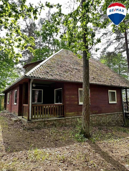 Parduodama ½ (PUSĖ) vilos Poilsiautojų g., Vištyčio sen. 2