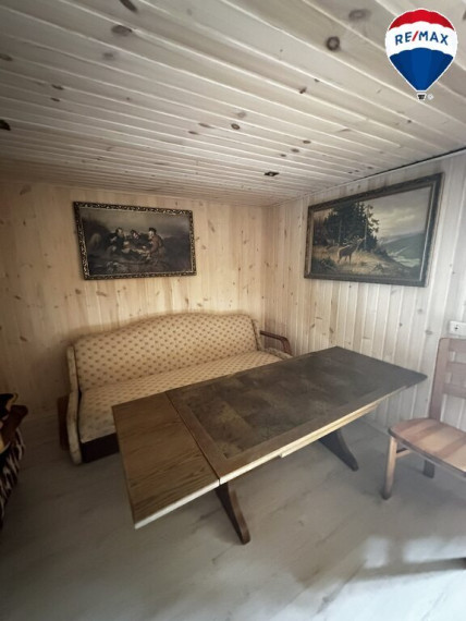 Parduodama ½ (PUSĖ) vilos Poilsiautojų g., Vištyčio sen. 11