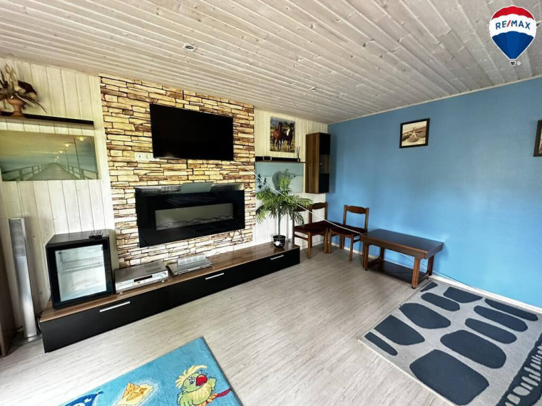 Parduodama ½ (PUSĖ) vilos Poilsiautojų g., Vištyčio sen. 4