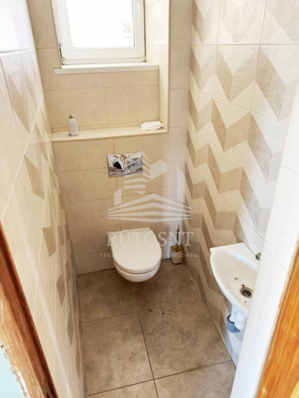 Parduodamas namas Agluonėnų k., Klaipėdos r. sav., 200.00 m² ploto 4 kambariai 16