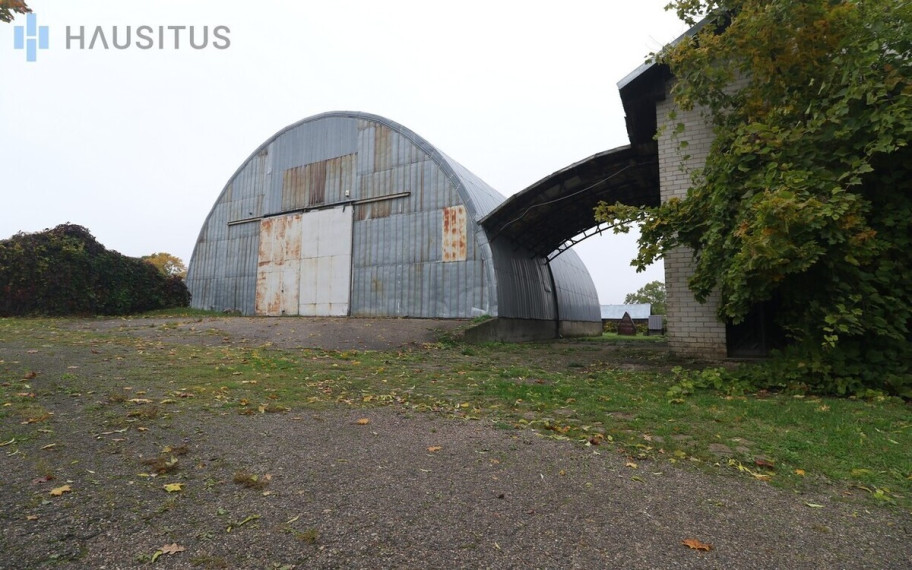 Parduodamos patalpos Trumbatiškio g., Debeikių mstl., 366 kv.m ploto 1