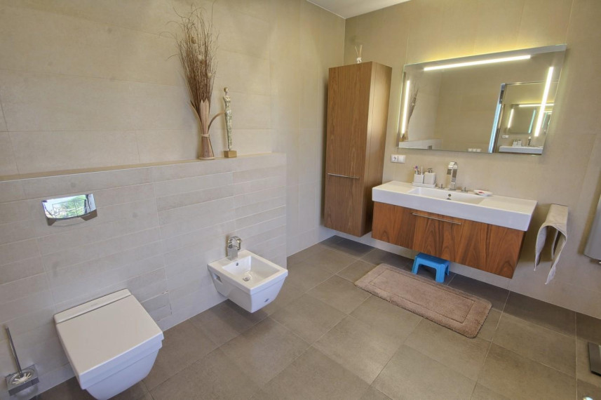 Parduodamas namas Žemynos g., Pabaliai, Šiaulių m., Šiaulių m. sav., 266.06 m² ploto 6 kambariai 12