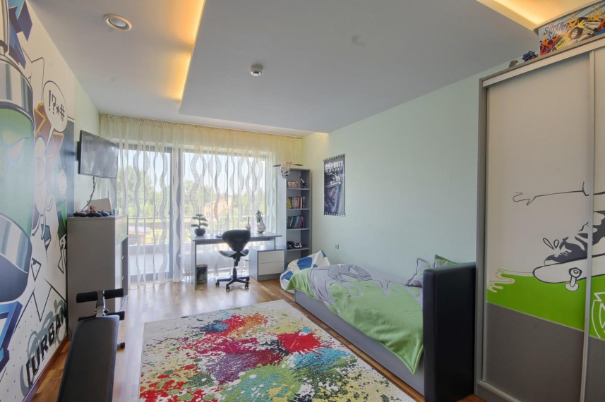 Parduodamas namas Žemynos g., Pabaliai, Šiaulių m., Šiaulių m. sav., 266.06 m² ploto 6 kambariai 13