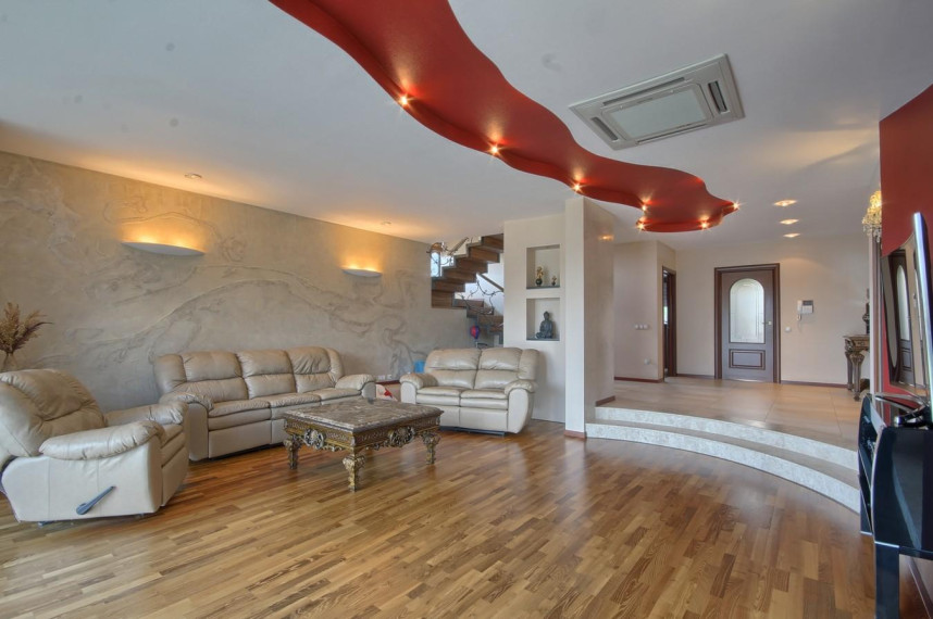 Parduodamas namas Žemynos g., Pabaliai, Šiaulių m., Šiaulių m. sav., 266.06 m² ploto 6 kambariai 4