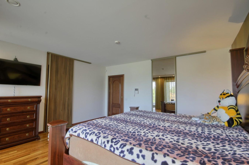 Parduodamas namas Žemynos g., Pabaliai, Šiaulių m., Šiaulių m. sav., 266.06 m² ploto 6 kambariai 9