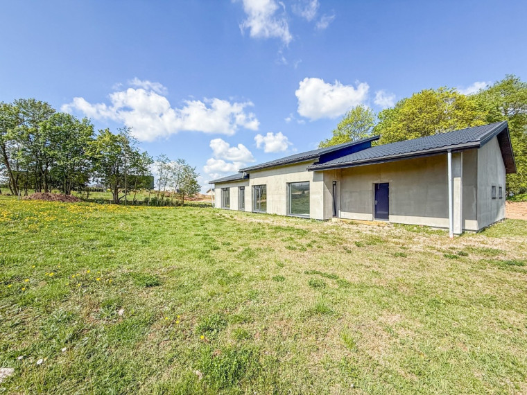 Parduodamas namas Laisvės g., Jonavos m., Jonavos r. sav., 180 m2 ploto, 1 aukštai 18