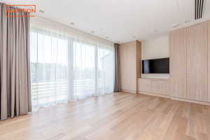 PARDUODAMAS PILNAI ĮRENGTAS 5-JŲ KAMBARIŲ 192.27 KV.M KOTEDŽAS PROJEKTE VILON HOMES 13