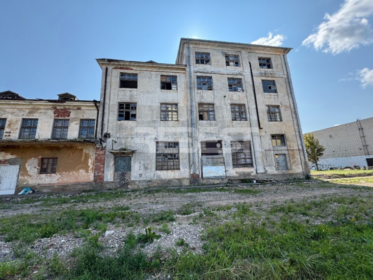 Parduodamos  patalpos J. Basanavičiaus g., Gubernija, Šiaulių m., Šiaulių m. sav., 1900 m2 ploto 8