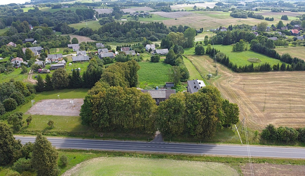 Parduodamas namas Alytaus pl., Vilūnų k., Kaišiadorių r. sav., 500 m2 ploto, 2 aukštai 4