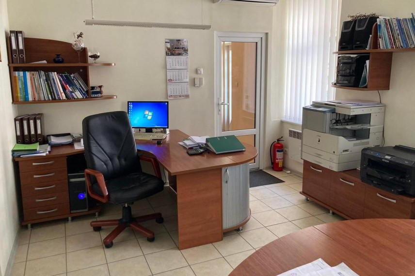 Parduodamos patalpos Turgaus a., Telšių m., Telšių r. sav., 72.53 m² ploto 3