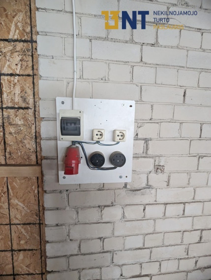 432-644 kv. m SANDĖLIAVIMO-GAMYBOS PATALPOS, SU KROVININIU LIFTU IR RAMPA 5