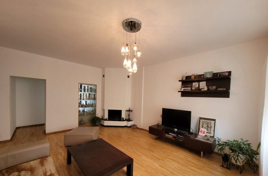 Parduodamas butas Raudondvario pl., Vilijampolė, Kauno m., Kauno m. sav., 136.16 m² ploto 3 kambariai 2
