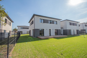 Parduodamas namas Verbų g., Didžiosios Riešės k., Vilniaus r. sav., 189.16 m2 ploto, 2 aukštai 4