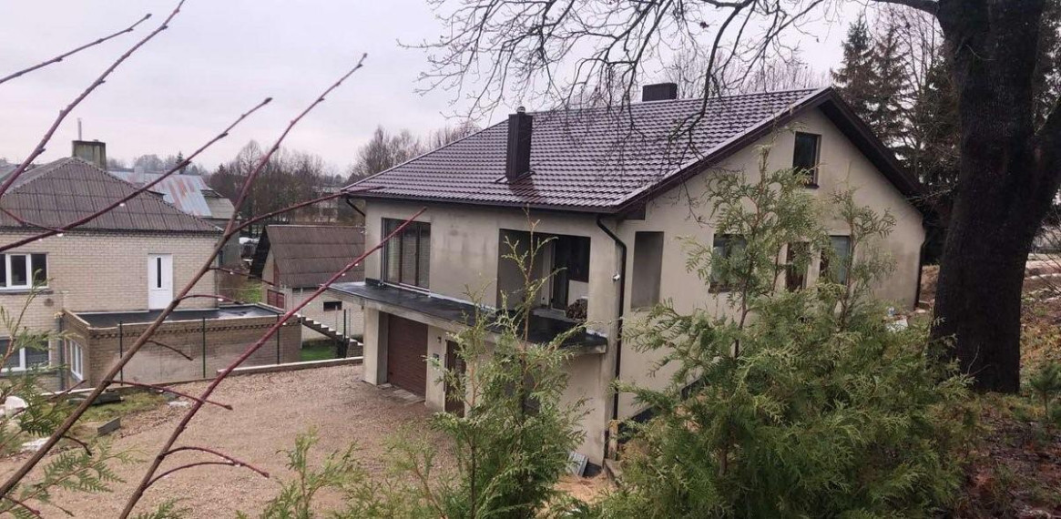 Parduodamas namas Lakštingalų g., Telšių m., Telšių r. sav., 250.11 m² ploto 4 kambariai 1