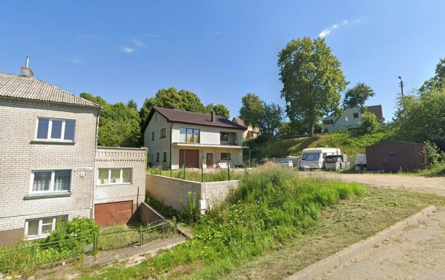 Parduodamas namas Lakštingalų g., Telšių m., Telšių r. sav., 250.11 m² ploto 4 kambariai 2