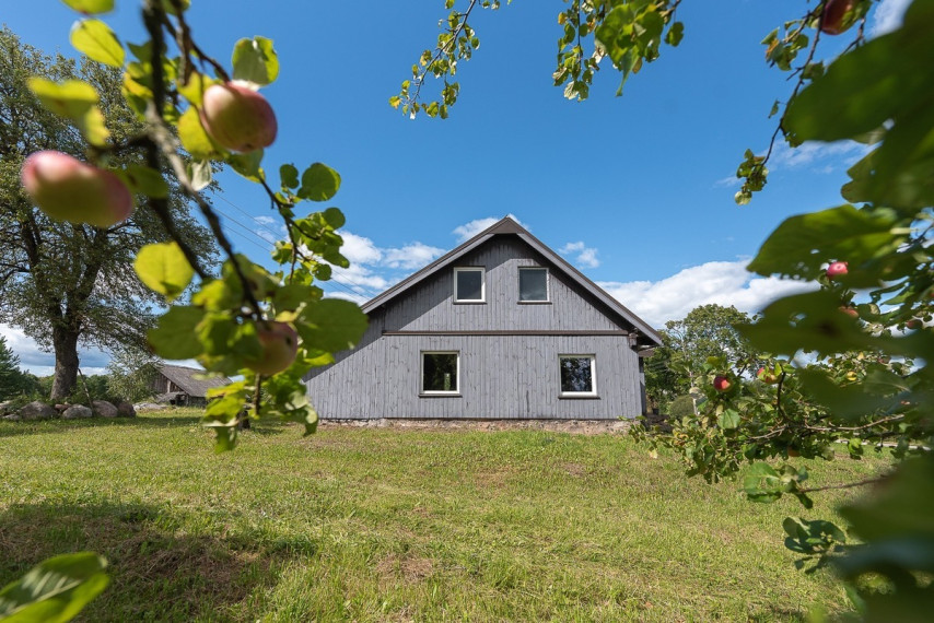 Parduodamas namas Ąžuolyno g., Dubingių mstl., Molėtų r. sav., 103 m2 ploto, 2 aukštai 3