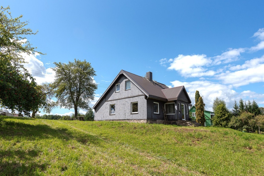 Parduodamas namas Ąžuolyno g., Dubingių mstl., Molėtų r. sav., 103 m2 ploto, 2 aukštai 4