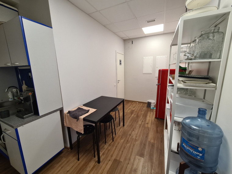 Nuomojamos kitos paskirties, paslaugų, prekybos, sandėliavimo patalpos Savanorių pr., Eiguliai, Kauno m., Kauno m. sav., 137 m2 ploto 4