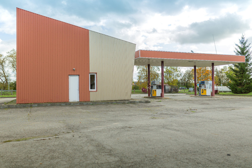 Parduodamos administracinės, gamybinės, kitos paskirties, maitinimo, paslaugų, prekybos, sandėliavimo patalpos Rygos g., Gataučių k., Joniškio r. sav., 131.48 m2 ploto 10