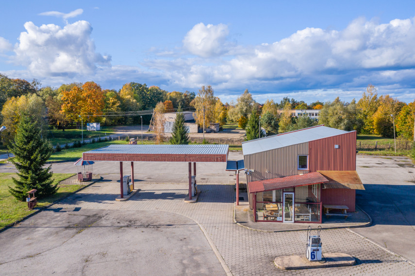 Parduodamos administracinės, gamybinės, kitos paskirties, maitinimo, paslaugų, prekybos, sandėliavimo patalpos Rygos g., Gataučių k., Joniškio r. sav., 131.48 m2 ploto 14