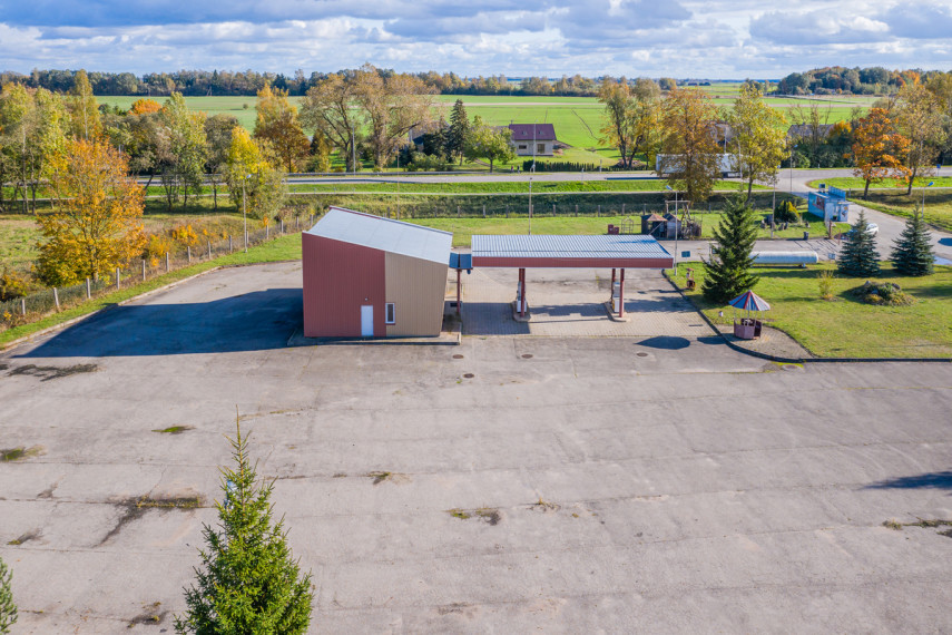 Parduodamos administracinės, gamybinės, kitos paskirties, maitinimo, paslaugų, prekybos, sandėliavimo patalpos Rygos g., Gataučių k., Joniškio r. sav., 131.48 m2 ploto 18