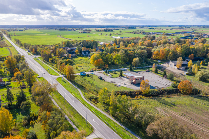 Parduodamos administracinės, gamybinės, kitos paskirties, maitinimo, paslaugų, prekybos, sandėliavimo patalpos Rygos g., Gataučių k., Joniškio r. sav., 131.48 m2 ploto 26