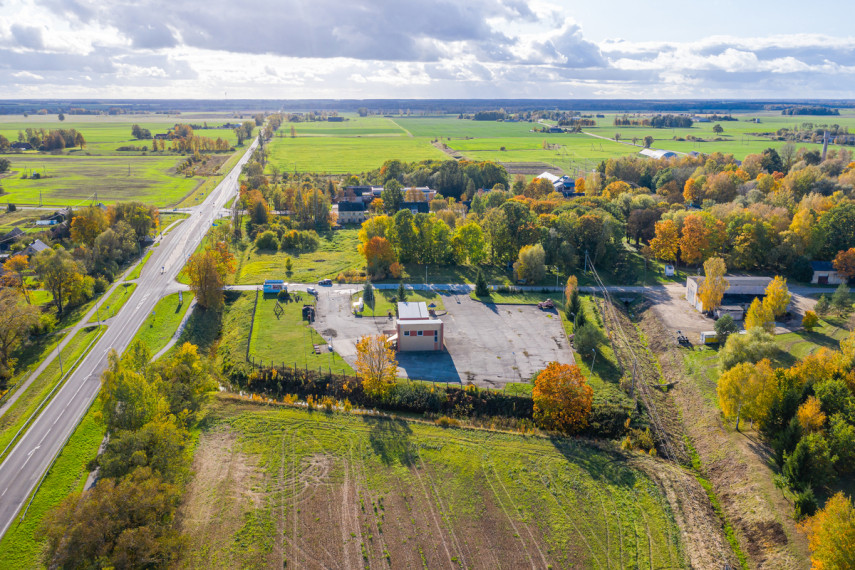 Parduodamos administracinės, gamybinės, kitos paskirties, maitinimo, paslaugų, prekybos, sandėliavimo patalpos Rygos g., Gataučių k., Joniškio r. sav., 131.48 m2 ploto 28