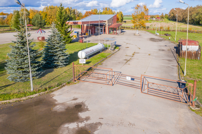 Parduodamos administracinės, gamybinės, kitos paskirties, maitinimo, paslaugų, prekybos, sandėliavimo patalpos Rygos g., Gataučių k., Joniškio r. sav., 131.48 m2 ploto 34