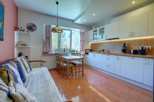 Parduodamas namas Liškiavos g., Antakalnis, Vilniaus m., Vilniaus m. sav., 287.00 m² ploto 5 kambariai 6