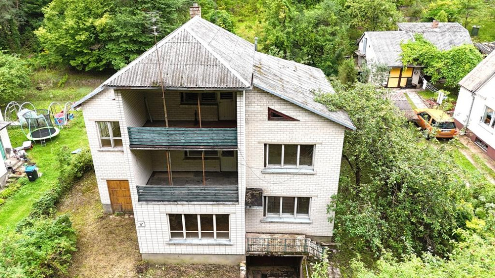 Parduodamas namas Medžiotojų g., Anykščių m., Anykščių r. sav., 208.62 m² ploto 5 kambariai 3
