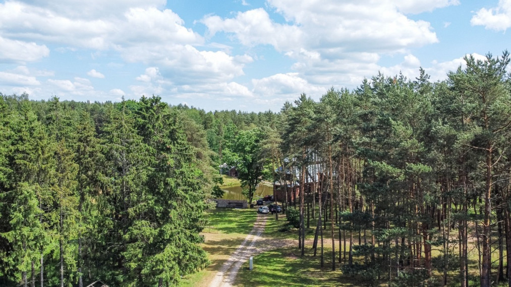 Parduodamas namas Golfo g., Didžiųjų Lapių k., Kauno r. sav., 466 m2 ploto, 2 aukštai 4