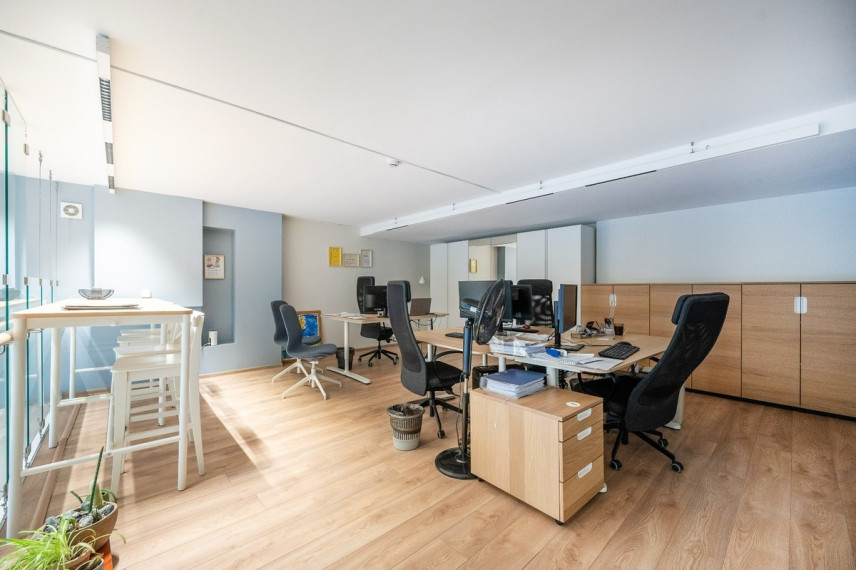 Parduodamos administracinės, kitos paskirties, paslaugų, prekybos, sandėliavimo patalpos Fabijoniškių g., Fabijoniškės, Vilniaus m., Vilniaus m. sav., 153.07 m2 ploto 4