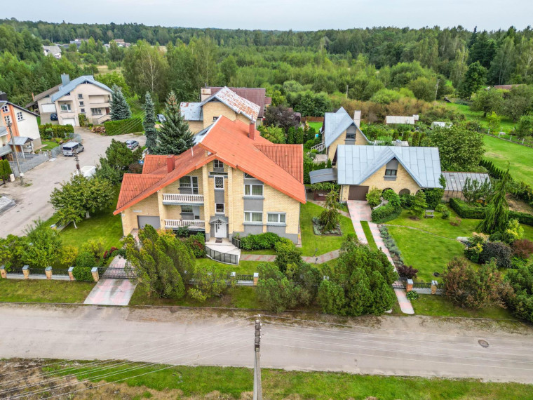 Parduodamas namas Samanynės g., Vaivados, Panevėžio m., Panevėžio m. sav., 402.56 m² ploto 6 kambariai 2