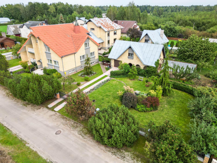 Parduodamas namas Samanynės g., Vaivados, Panevėžio m., Panevėžio m. sav., 402.56 m² ploto 6 kambariai 6